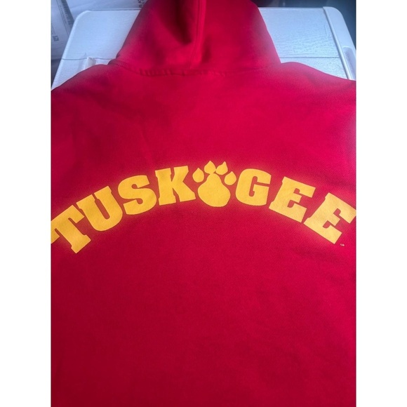 Mitchell & Ness Hoodie Mens Size Small Red White Nostalgia Co Embroidered Tiger - Picture 6 of 7